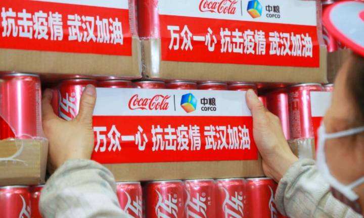 黑天鵝事件下的品牌營(yíng)銷(xiāo)策劃難題：既是危機(jī)，也是機(jī)遇 可口可樂(lè) 中糧
